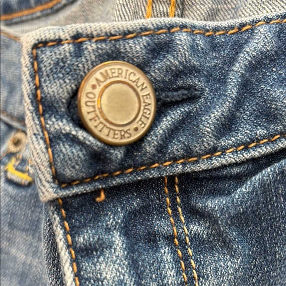 American Eagle Outfitters Women's Blue Denim Shorts - Picture 3 of 8